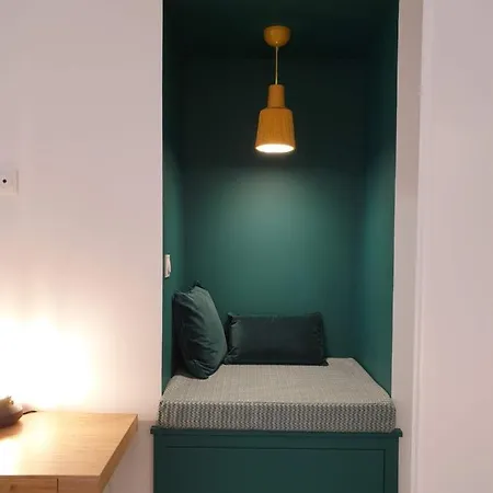 Apartment La Smala, Grand Gite Familial De 6 Chambres Avec 6 Salles De Bain Et 6 Wc Proche Du Puydufou