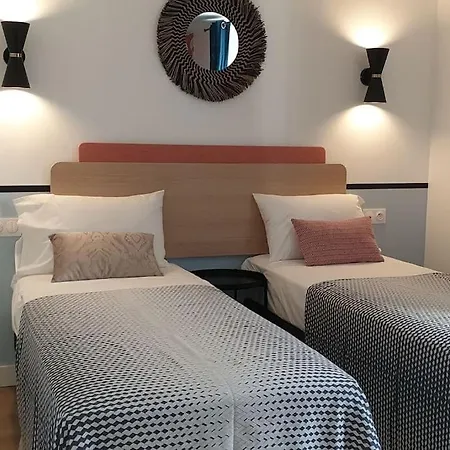 Διαμέρισμα La Smala, Grand Gite Familial De 6 Chambres Avec 6 Salles De Bain Et 6 Wc Proche Du Puydufou